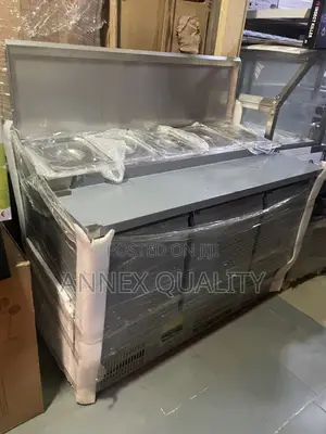 Brand New 350L Standing Salad Bar with 3 Solid Doors