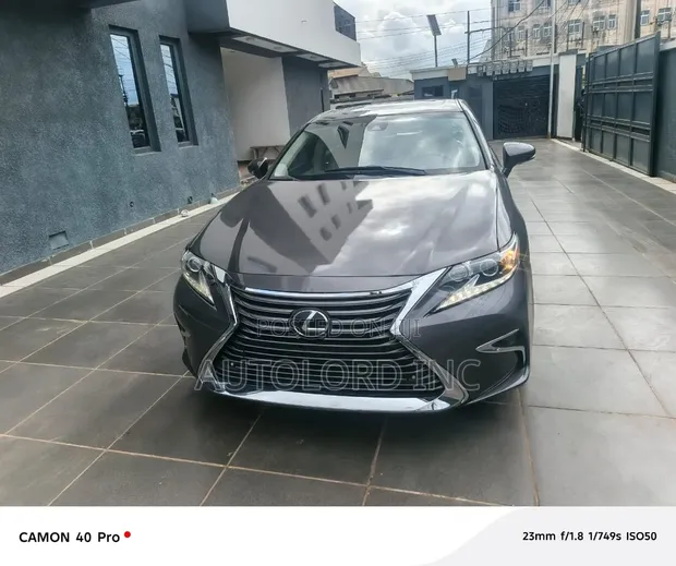 Lexus ES 350 FWD 2013 Gray - 1