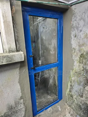 Sabon Ƙofar Aluminium Mai Launi Shuɗi Mai Ƙugiya