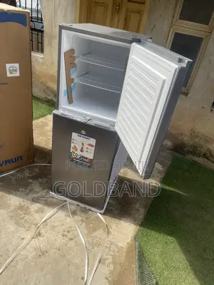 Skyrun 195L Double Door Refrigerator - Brand New