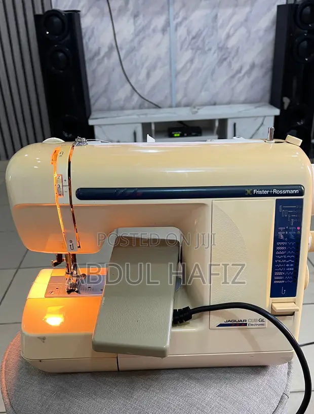 Multipurpose Sewing Machine - Zigzag & Buttonhole - 1