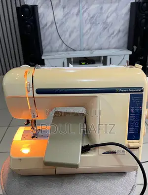 Multipurpose Sewing Machine - Zigzag & Buttonhole