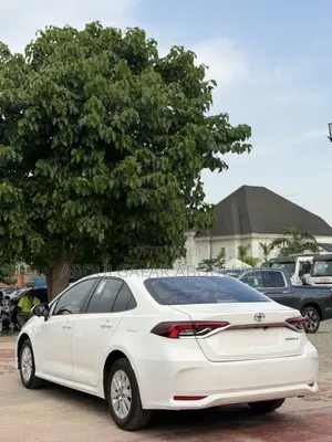 Toyota Corolla SE 2022 Mai Sunroof da Keyless Entry