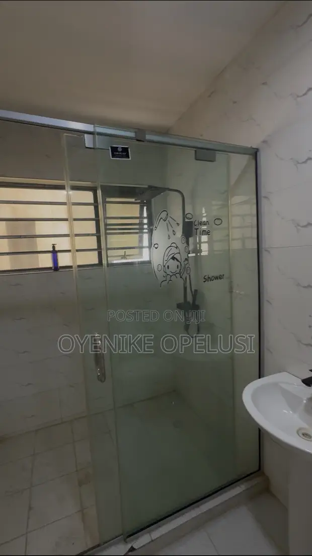 Wurin Zama Mai Kayan Kayan Kwanciya na Bedroom 1 a Ikate, Lagos - 1