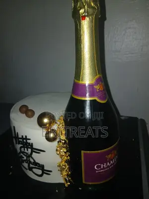 Custom Cake & Wine Combo