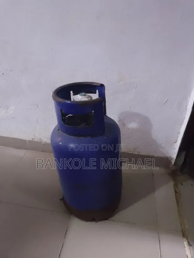 Used Amaze Gas Cylinder - 1