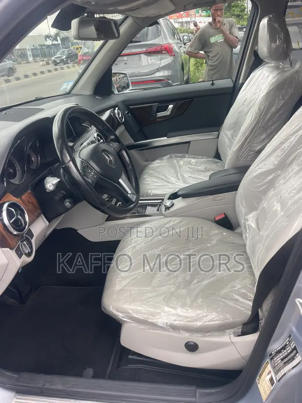 2013 Mercedes-Benz GLK-Class 350 4MATIC SUV - 1