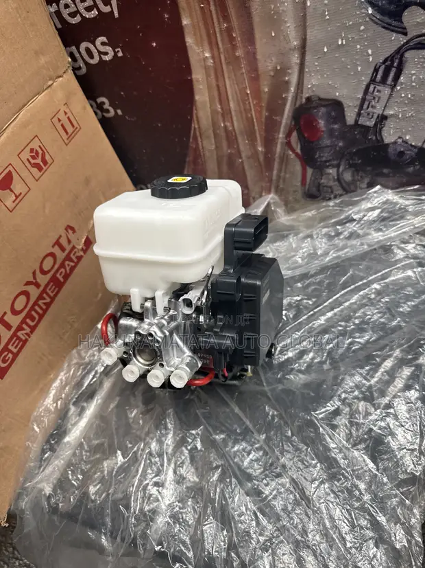 Toyota 4Runner 2014-2017 ABS Brake Pump Module - 1
