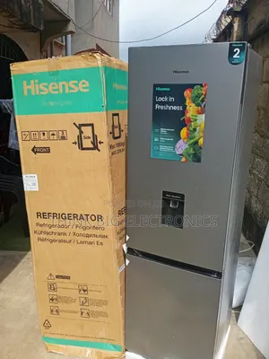 Hisense 264L Firij mai Kasa da Ruwa Mai Fitar Da Ruwa
