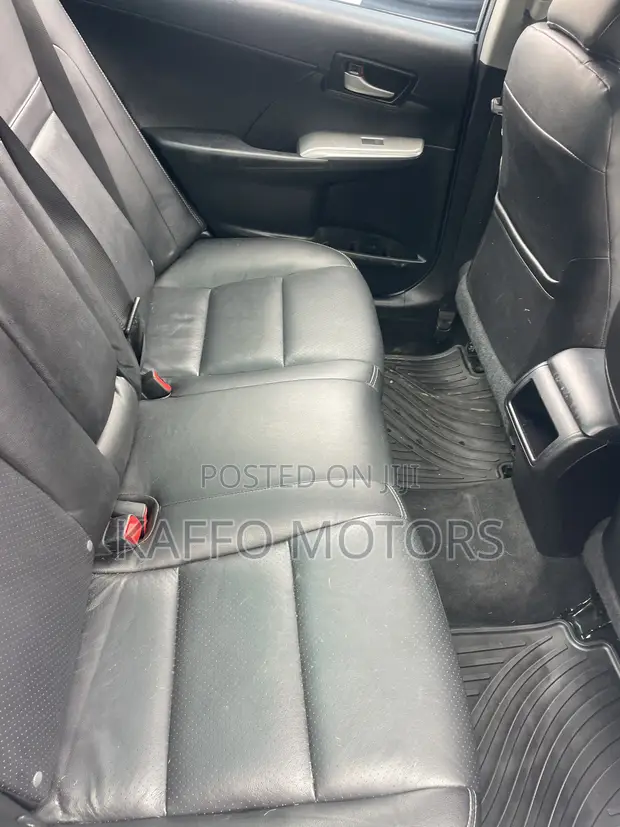 Toyota Camry SE 2.5L Farar 2014 - 1