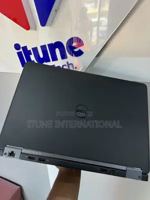 Dell Latitude 12 E7250 Laptop - 8GB RAM, 256GB SSD
