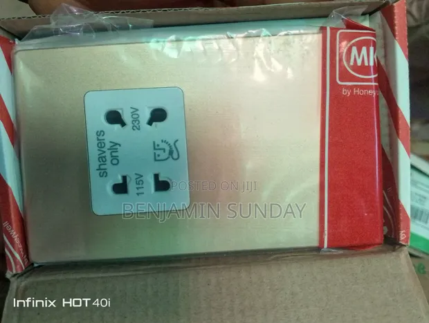 MK Electric Shaver Socket - Silver/Gold/White - 1