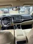 2015 Toyota Highlander XLE AWD SUV - Gold - 5