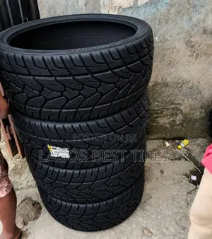 Brand New Kumho Ecsta STX Tyre - 305/30 R26 110V