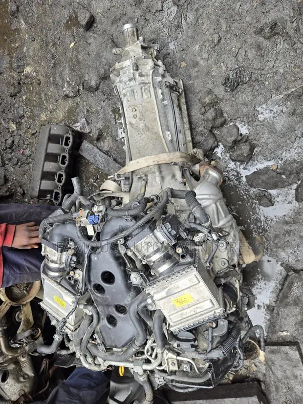Infiniti Q50 Engine and Gearbox (2015-2020) - 1