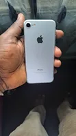 Apple iPhone 7 128GB Silver - 2