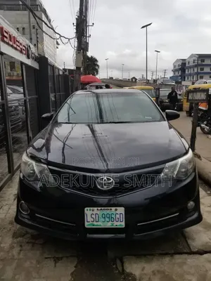 Toyota Camry Hayar