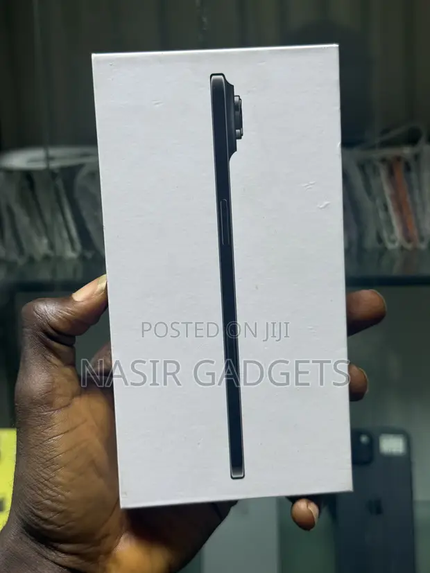 New Apple iPhone Air 256GB Black - 1