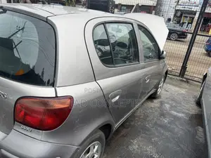 Toyota Yaris 2006 Zinari