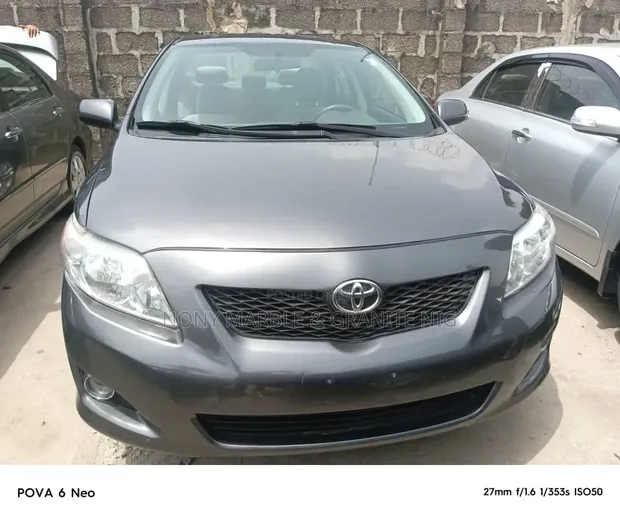 Toyota Corolla 2009 Gray - 1