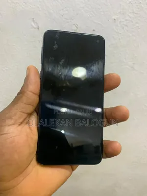 Samsung Galaxy S10e 128GB Blue (Amfani Da Aka Yi A UK)