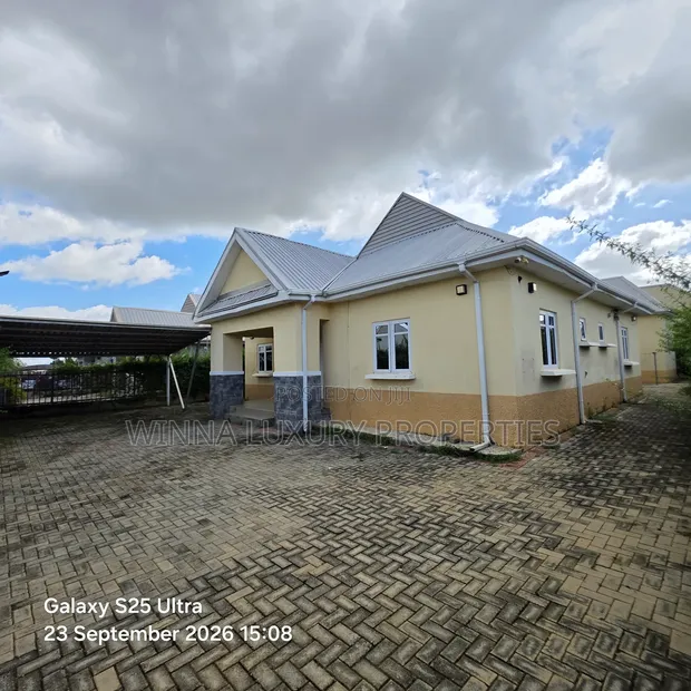 Gidan Bungalow Mai Dakuna 5 Don Siyarwa a Von Garden Estate, Lugbe - 1