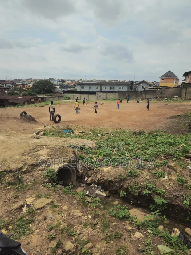 Filin Zama don Siyawa - Green Gate Estate, Oluyole Ibadan - 1