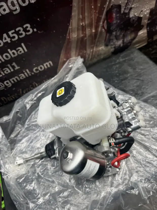 Brand New Toyota 4Runner ABS Module & Pump (2014-2017) - 1
