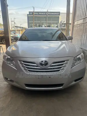 Toyota Camry LE 2.4L 2008 Launi Azurfa