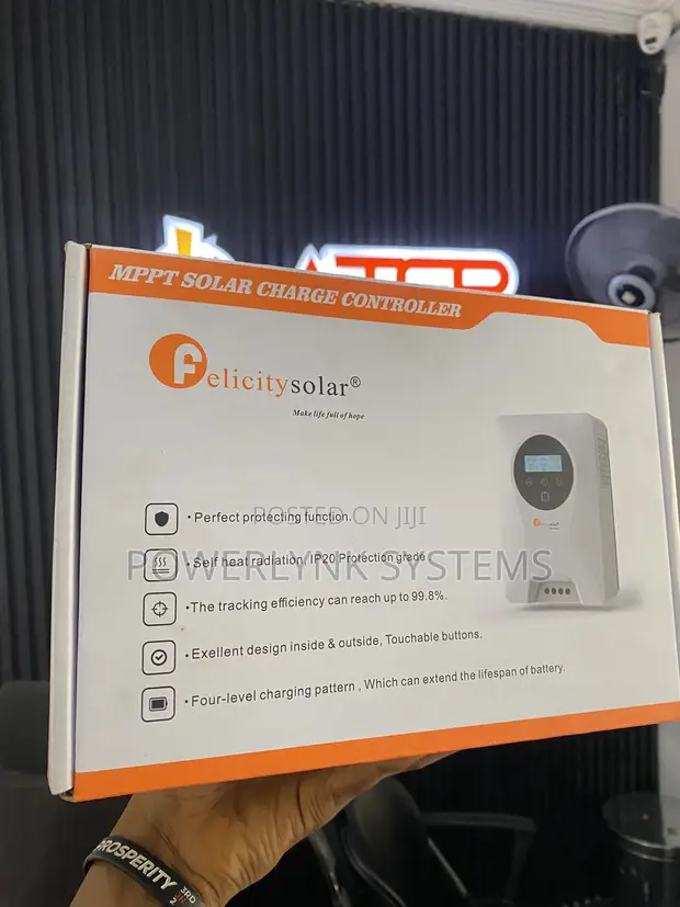 Felicity MPPT Charge Controller 45A - 1