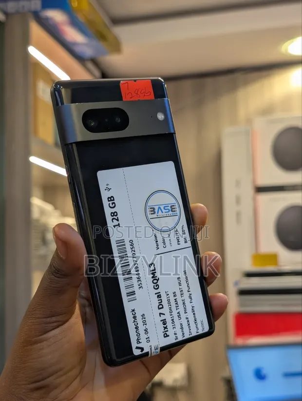 Google Pixel 7 128GB Black (UK Used) - 1