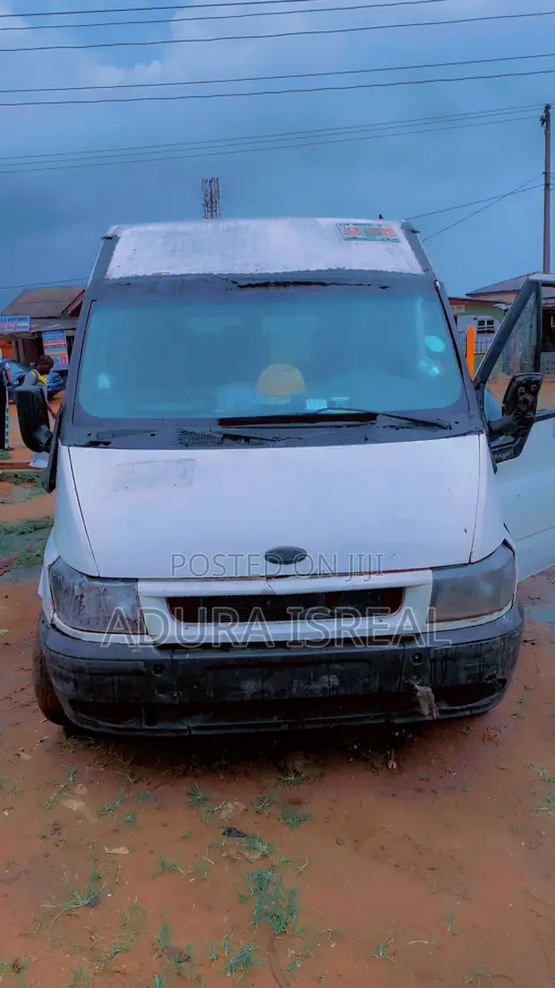 Ford Transit 2010 Bus - White - 1