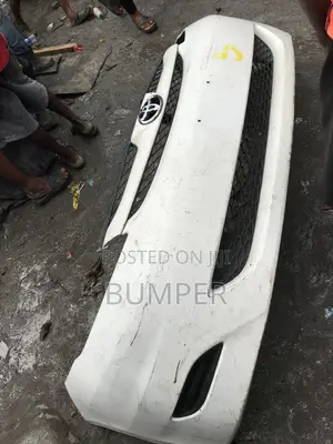 Front Bumper Toyota Sienna 2006 (Used)