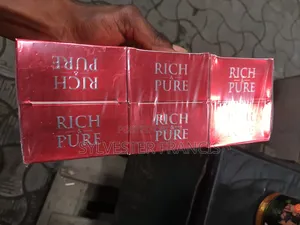 Rich & Pure Sabulu Mai Tsarkakewa da Ginseng + Jan Barkono - 190g