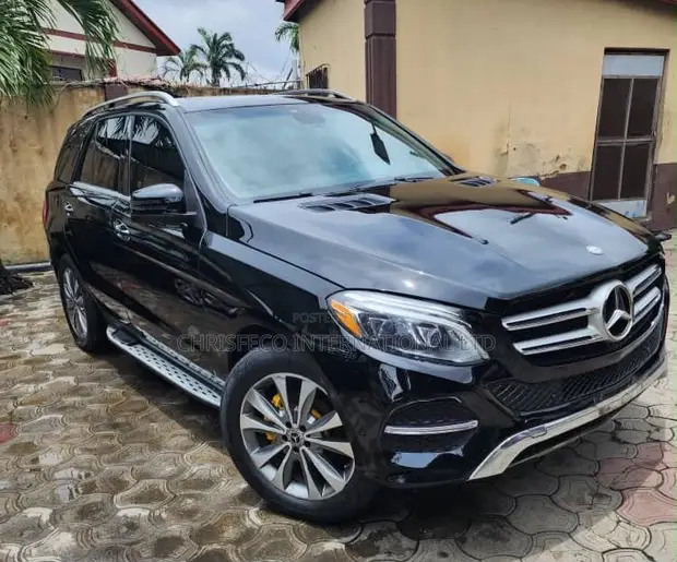 Mercedes-Benz ML 350 4Matic 2012 Black - 1