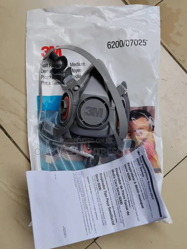 3M Half Face Mask with Cartridge - 1