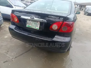 Toyota Corolla LE 2005 Baƙar Fata