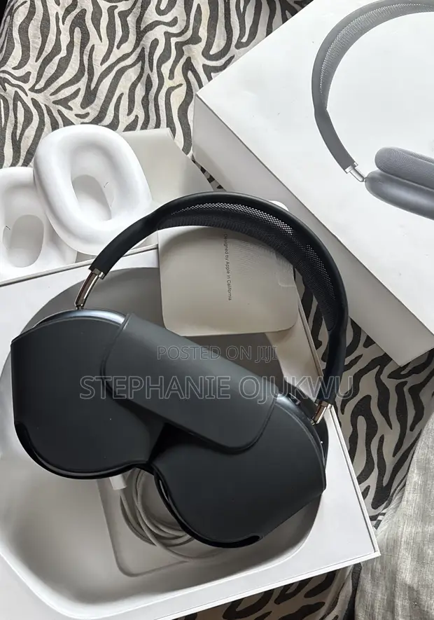 Original Apple AirPods Max (USB-C) - 2024 Model - 1