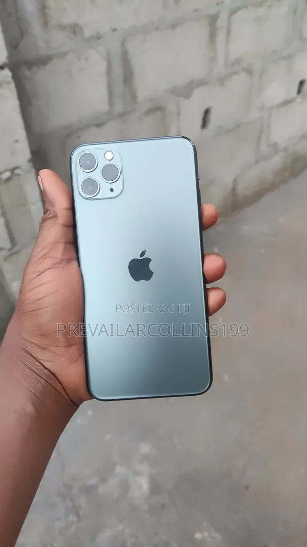 Apple iPhone 11 Pro Max 256GB Black - 1
