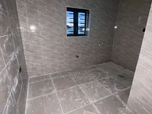 2 Bedroom Penthouse don haya a Seman Estate, Lugbe