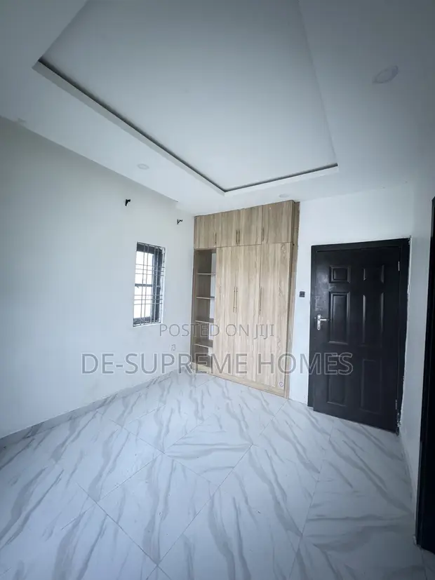 3-Bedroom Bungalow don haya a Beechwood Estate, Lakowe - 1