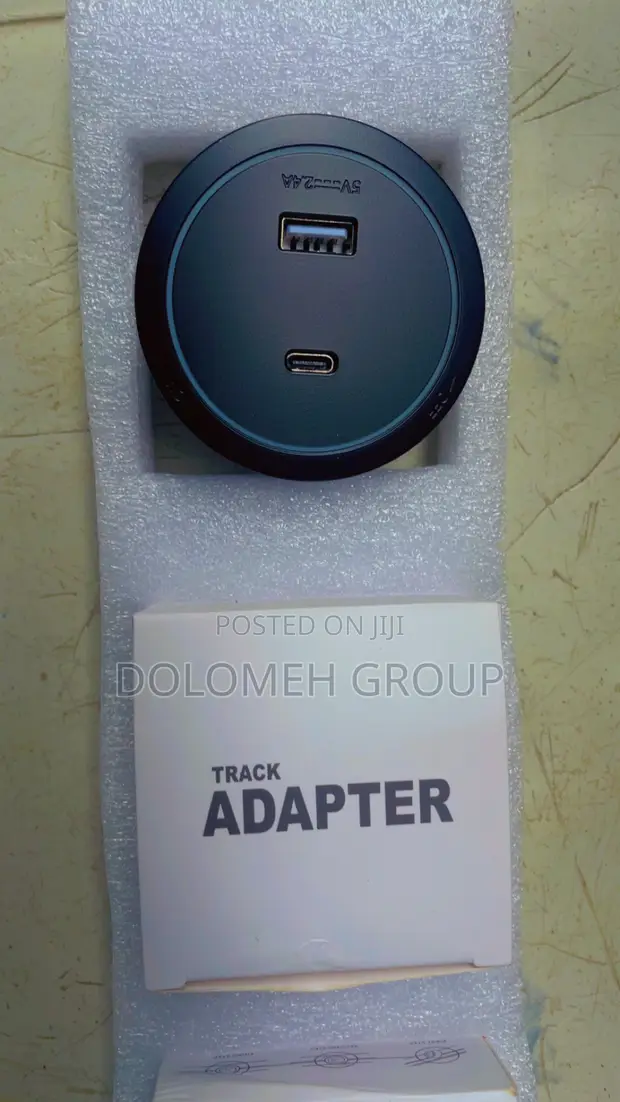 Track Socket Adapter with USB & Type-C - 1