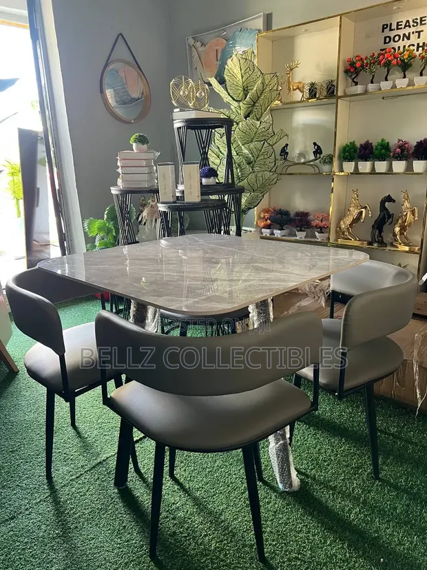 Modern 4-Seater Dining Set - Marble Look - 1