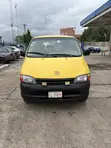 Toyota HiAce 2004 Yellow - 1