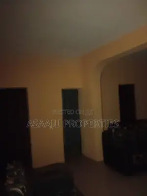 Gidan Kwana 1 don Sawa a Pillar Estate, Akala Express