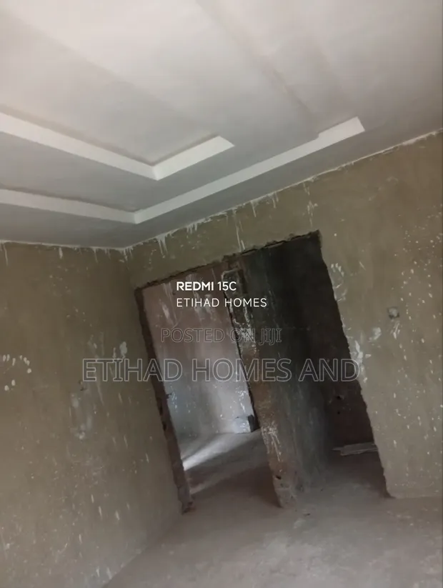 Gidan Bedroom 4 don Siyarwa a Habitation Estate, Obafemi-Owode - 1