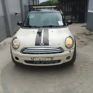 Mini Cooper 2009 White