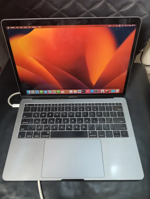 Apple MacBook Pro 2017 16GB RAM 1TB SSD - 1