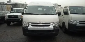 Sabon Toyota HiAce 2025 Fari
