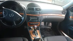 Mercedes-Benz E350 2005 Blue